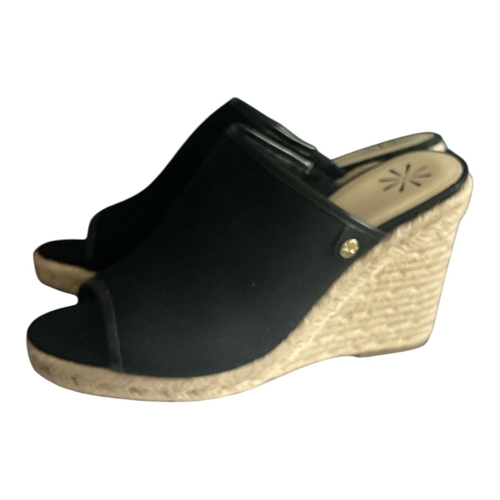 Isaac Mizrahi Black and Tan Wedge Sandals Size Women’s Size 10 NWT - Picture 1 of 7